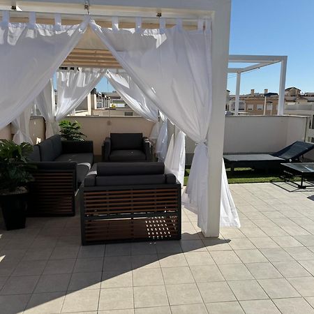 Villa Amalia 54 Torrevieja Bagian luar foto