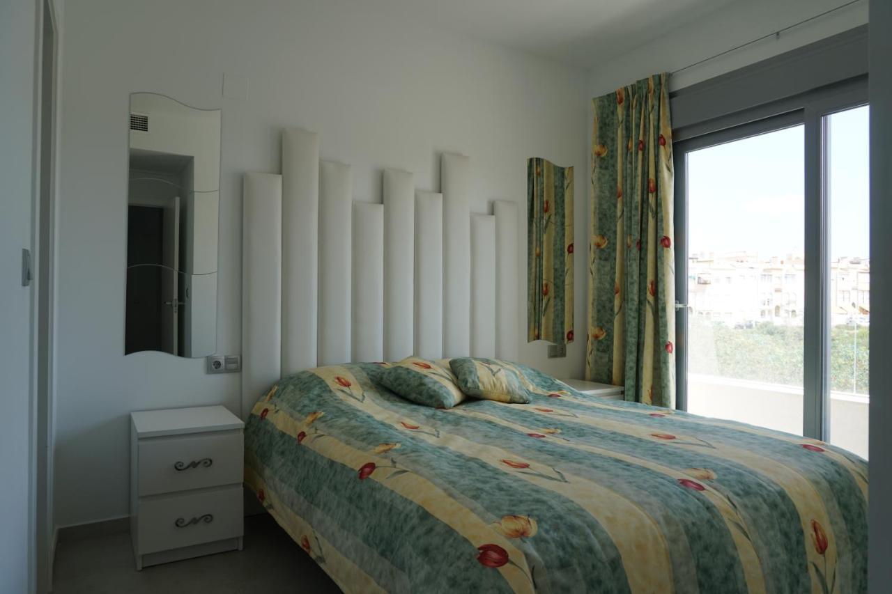 Villa Amalia 54 Torrevieja Bagian luar foto