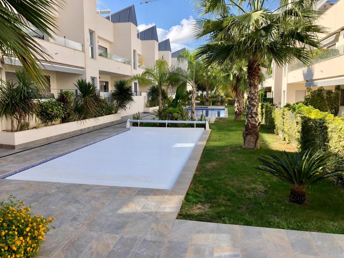 Villa Amalia 54 Torrevieja Bagian luar foto